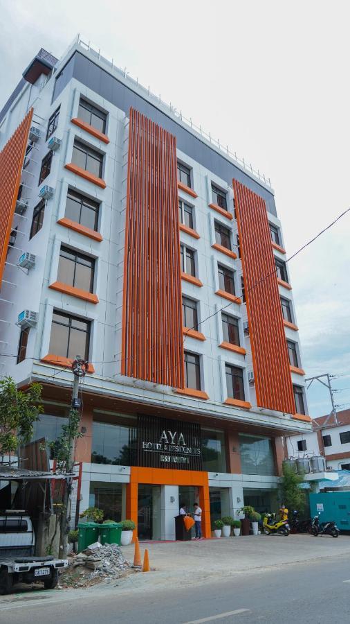 Aya Hotel & Residences Clarin  Экстерьер фото